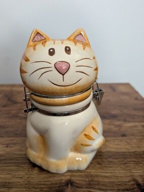 BW Orange and White Striped Ceramic Cat with Lid Small 7-inch Treat Jar Canister
